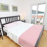 Apartment Nodilo