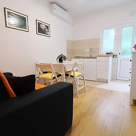 דירה Nodilo *